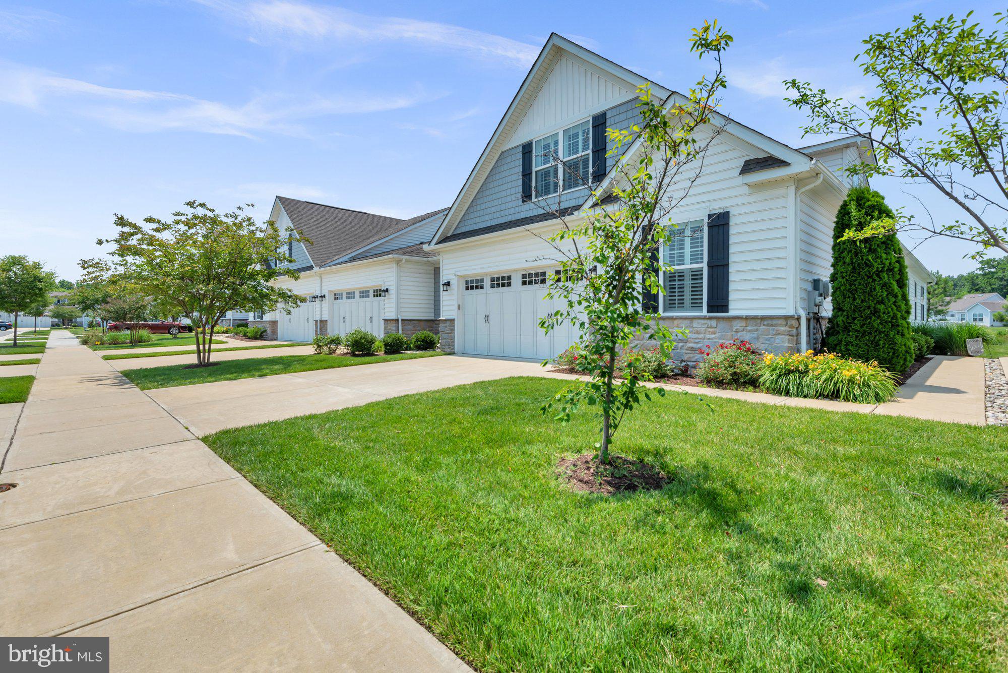 312 TOPSIDE DRIVE 223