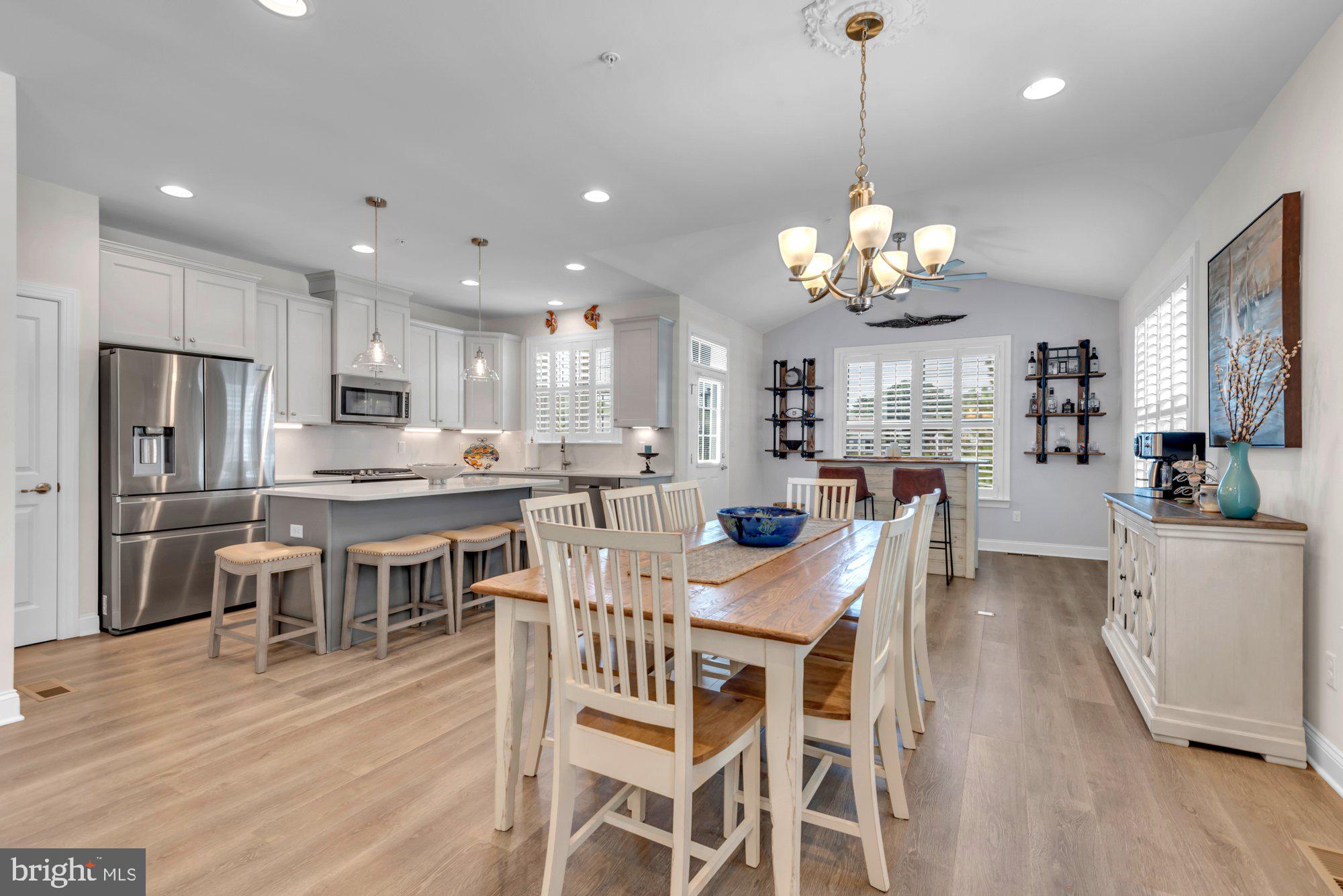 BAY BRIDGE COVE - Residential