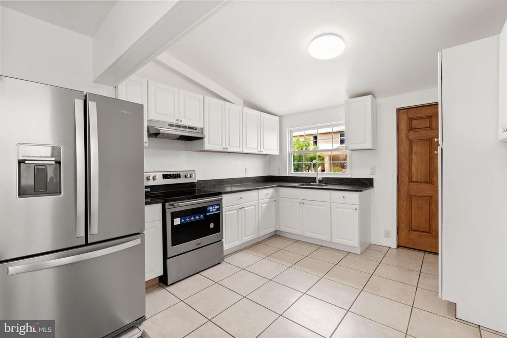 Photo of 1359 Green Street, MARCUS HOOK, PA 19061 (MLS # PADE2105798)