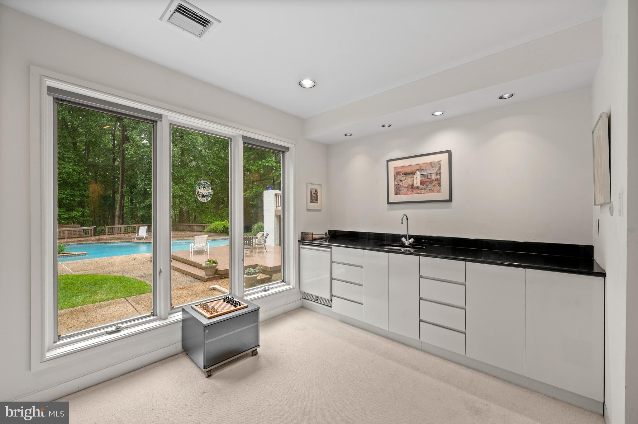 RADNOR HUNT - Residential