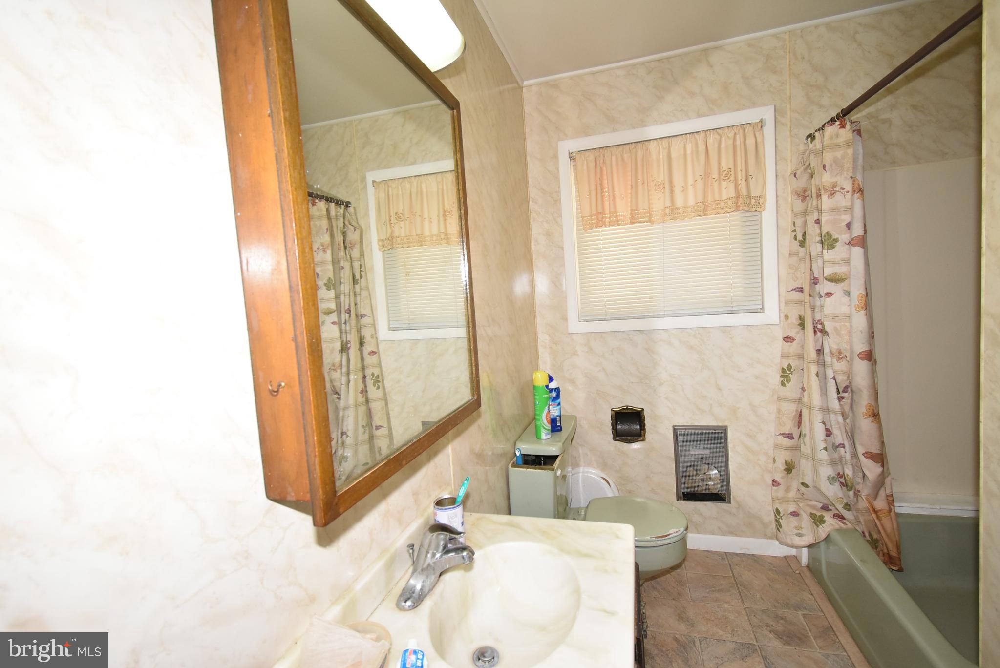 WORTHINGTON - Residential