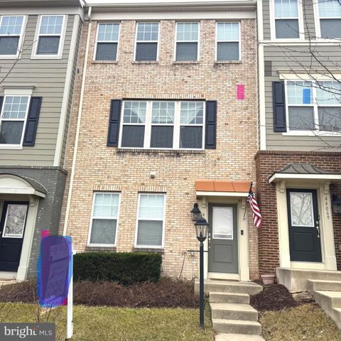 Townhouse For Sale - 44071 Eastgate View Drive<br/> CHANTILLY, VA 20152