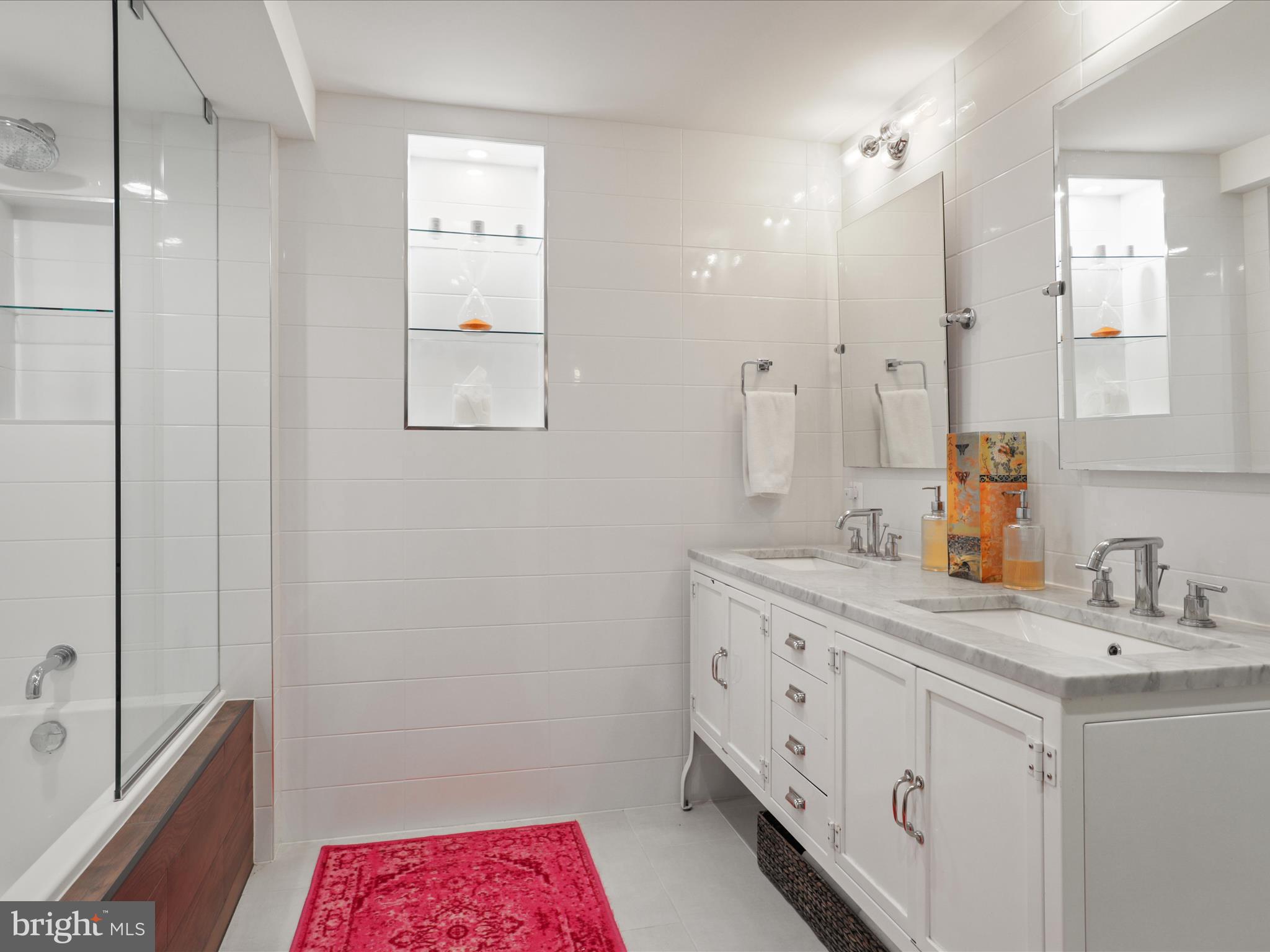 BELLEVUE FOREST - Residential