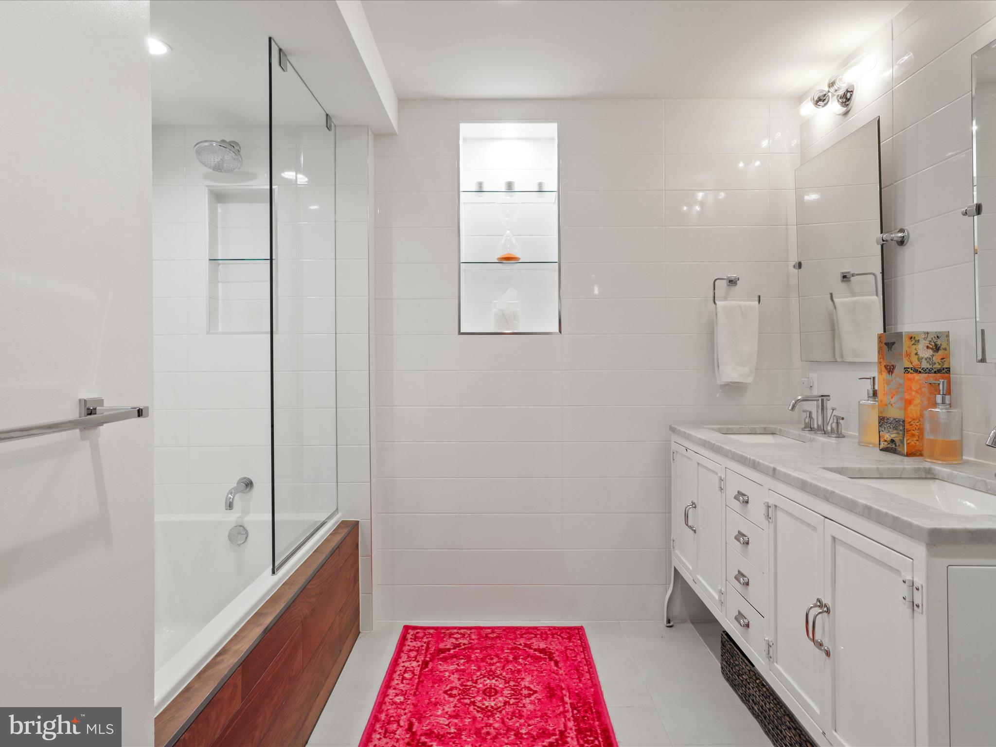 BELLEVUE FOREST - Residential