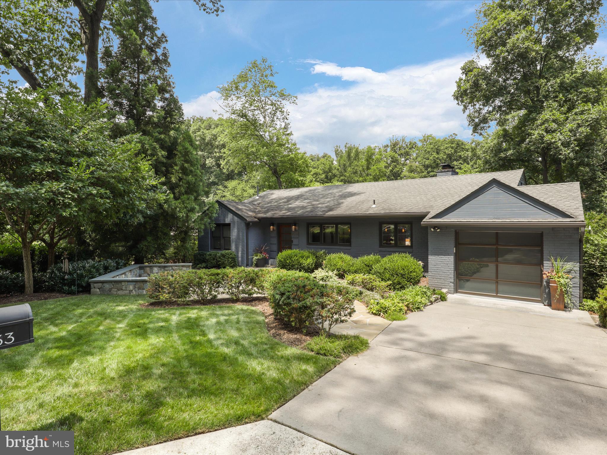 BELLEVUE FOREST - Residential