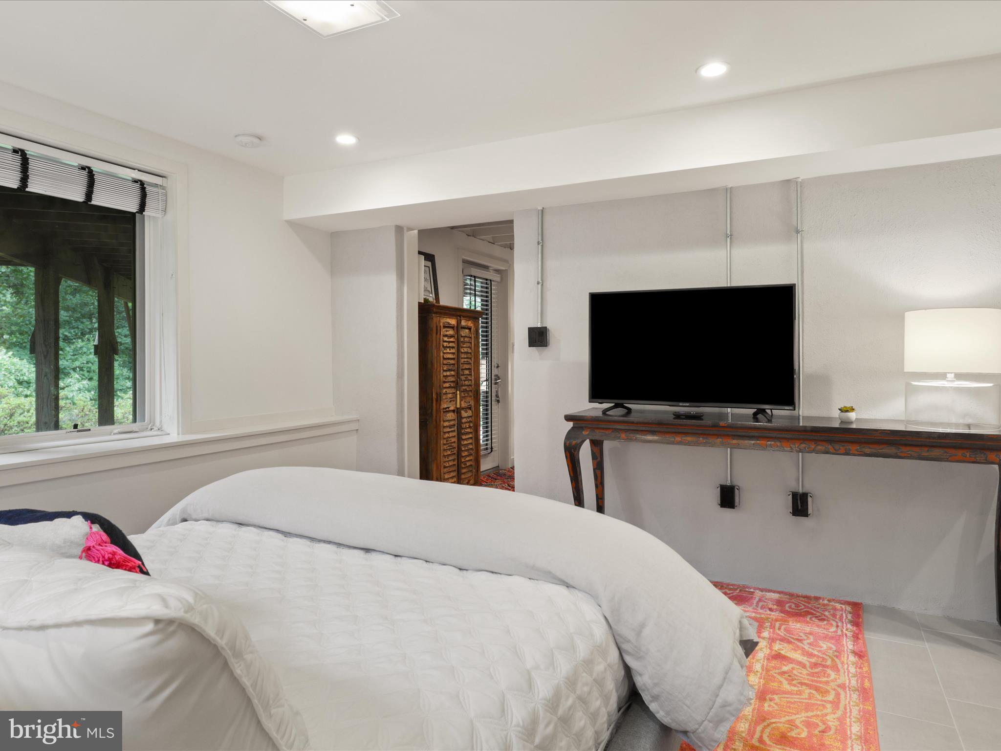 BELLEVUE FOREST - Residential