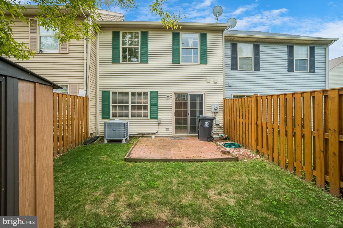 POINT OF WOODS EAST - Residential