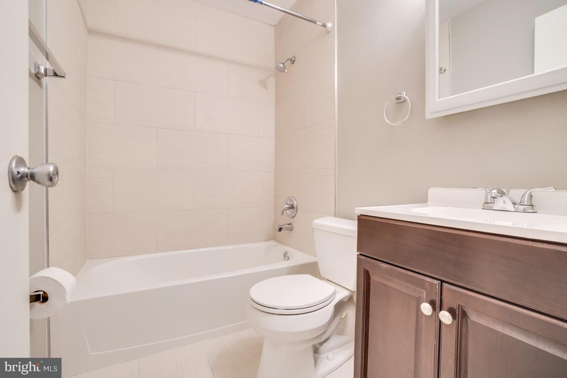 POINT OF WOODS EAST - Residential