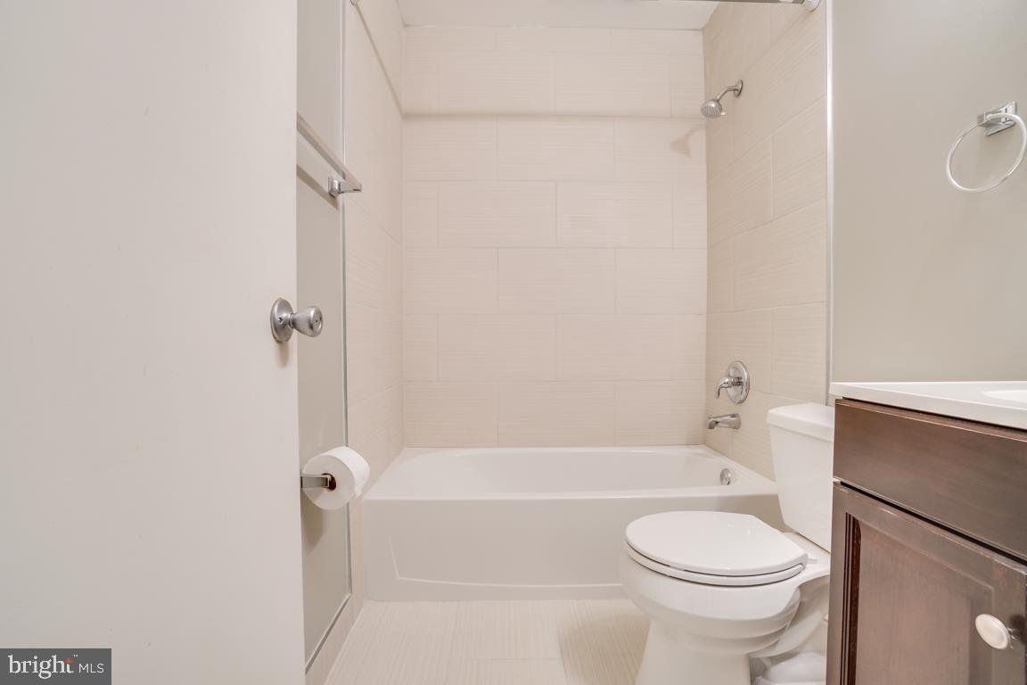 POINT OF WOODS EAST - Residential