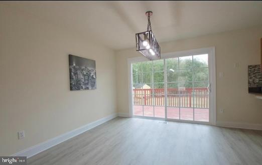 THOMPSONS PURCHASE - Residential Lease