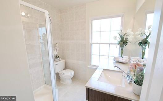 THOMPSONS PURCHASE - Residential Lease