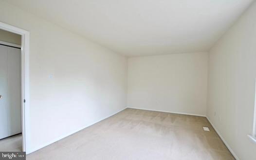 THOMPSONS PURCHASE - Residential Lease