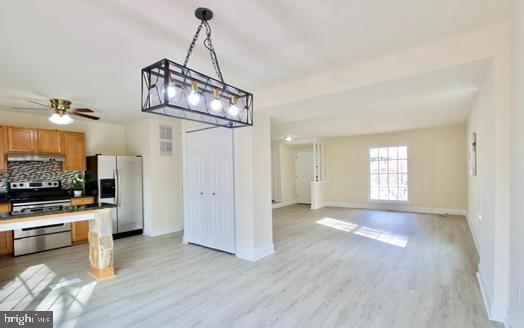 THOMPSONS PURCHASE - Residential Lease