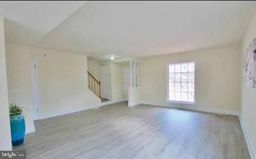 THOMPSONS PURCHASE - Residential Lease