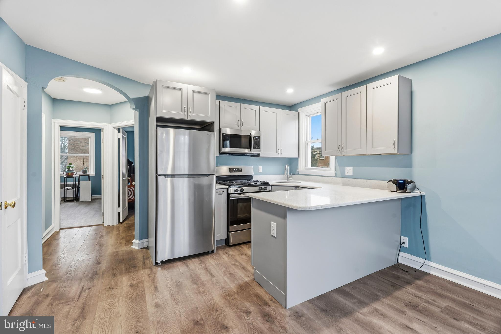 7318 FRONTENAC STREET 1ST FLOOR