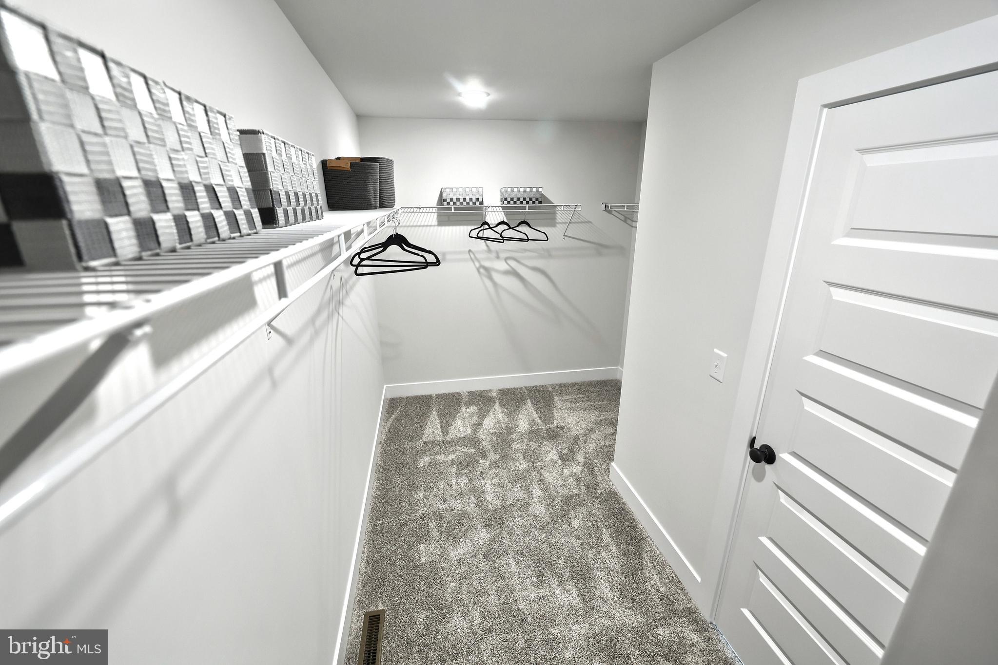 WALTON HILL - Residential