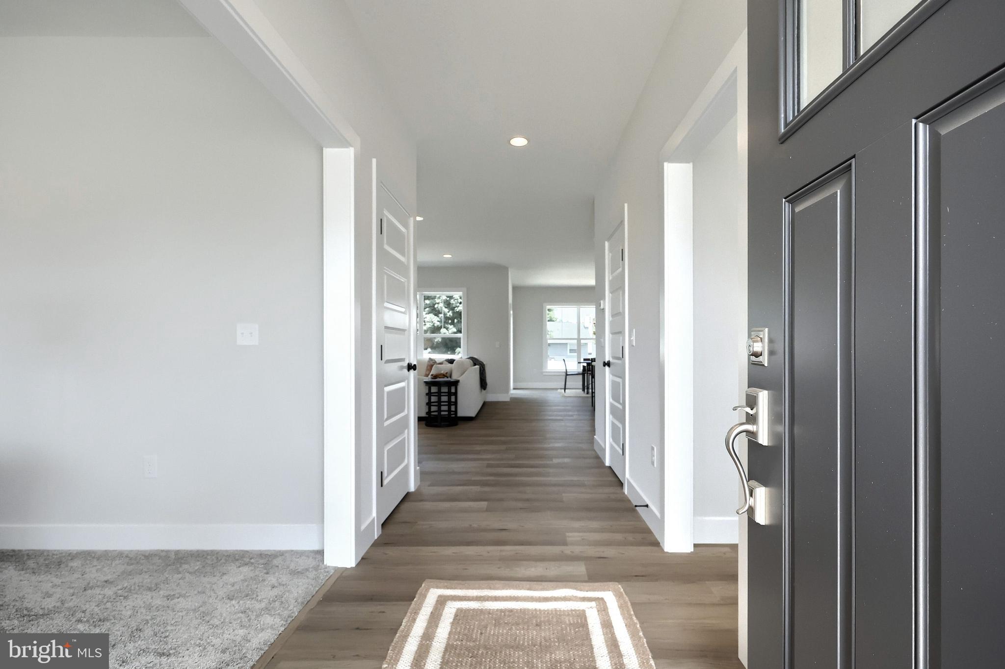 WALTON HILL - Residential