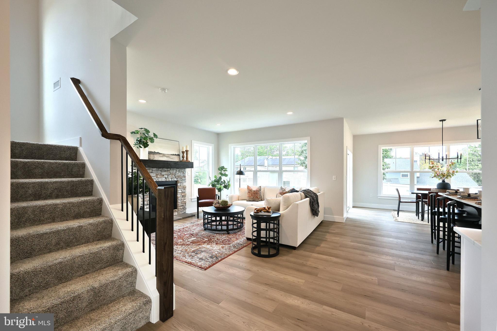 WALTON HILL - Residential