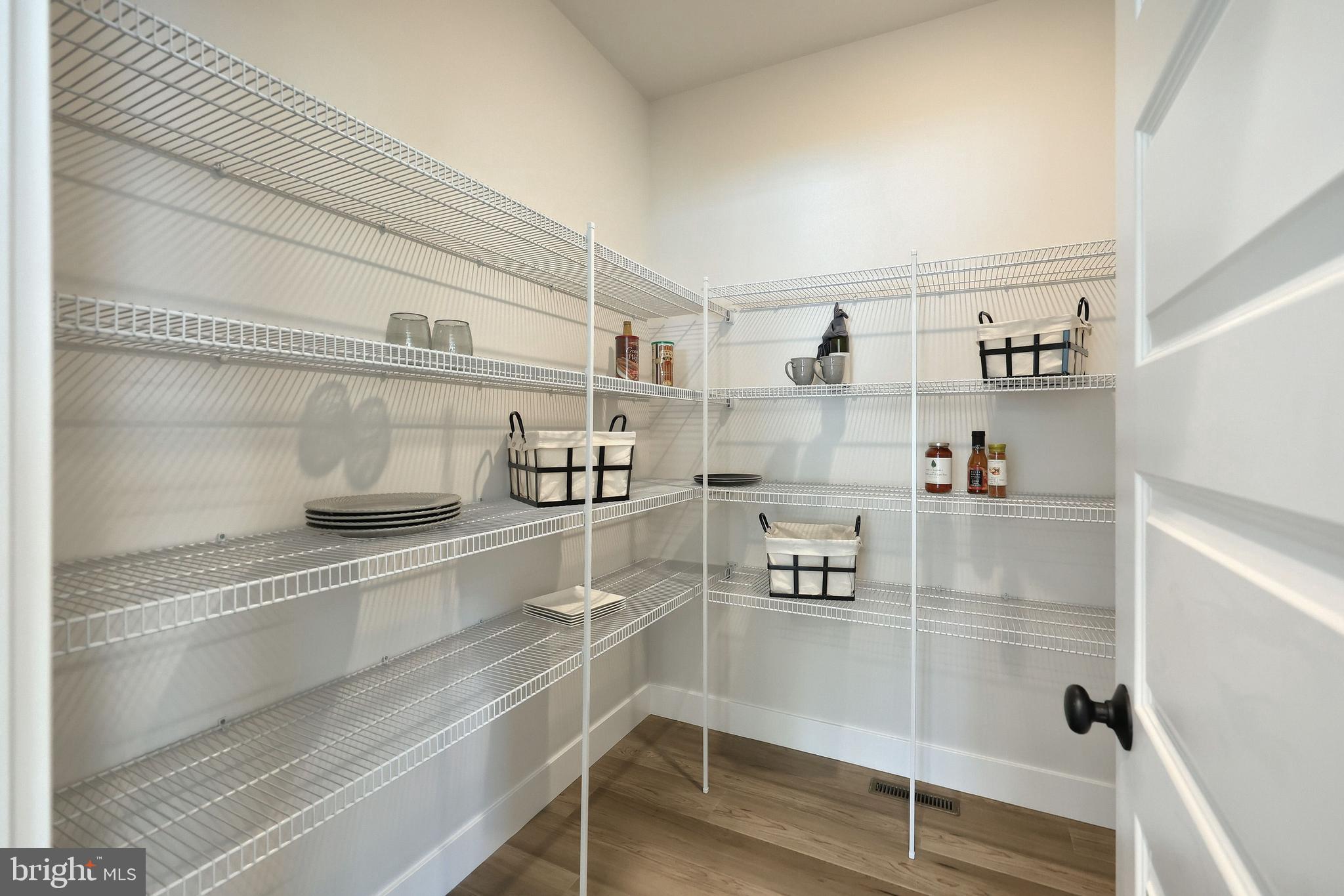 WALTON HILL - Residential