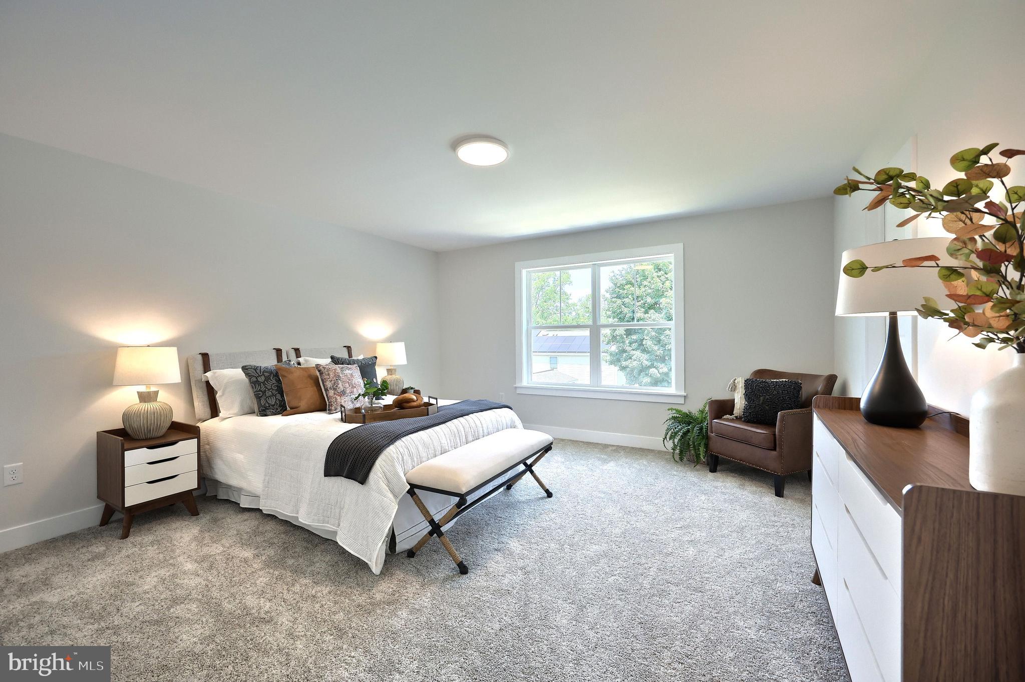 WALTON HILL - Residential