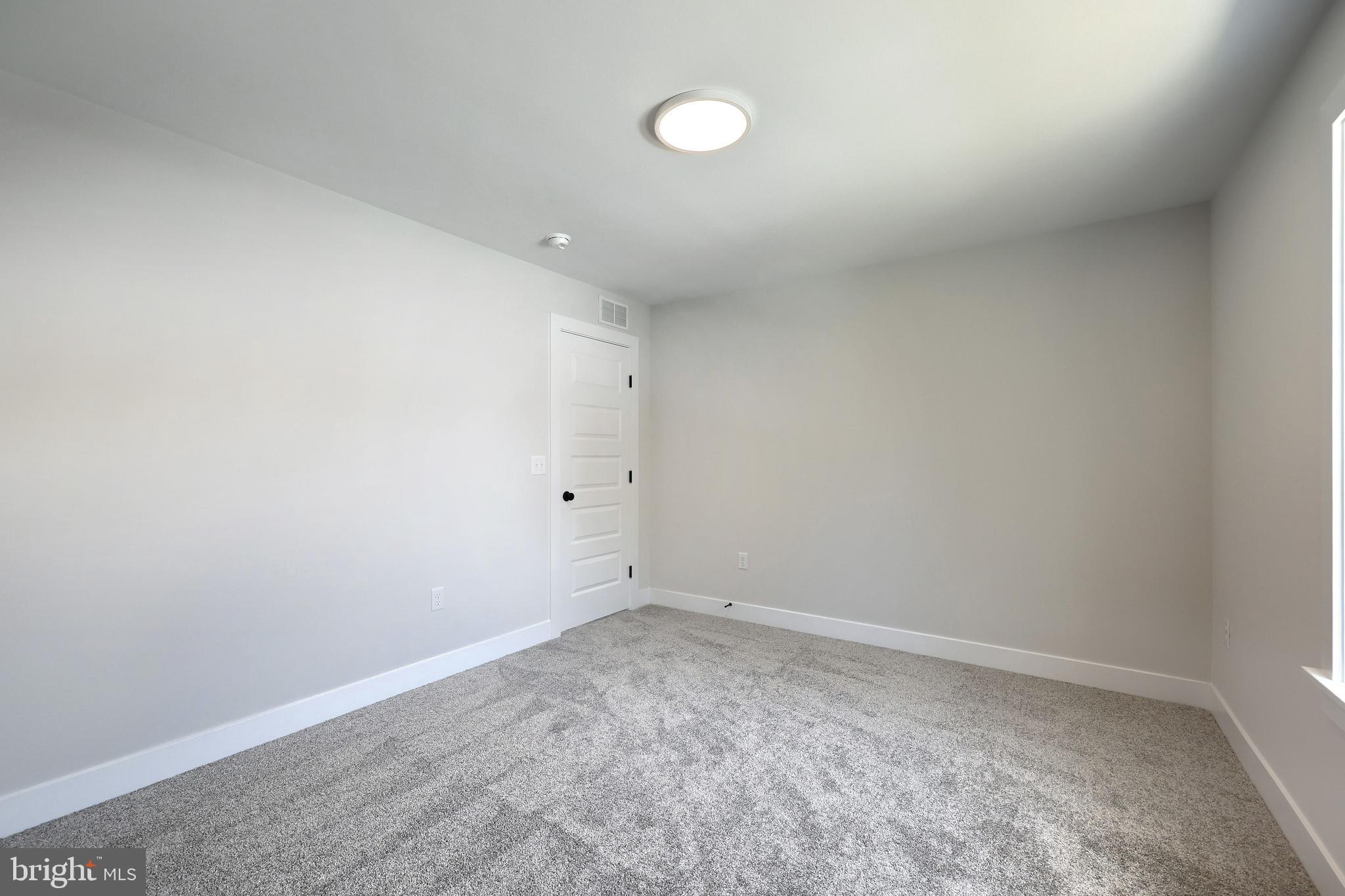 WALTON HILL - Residential