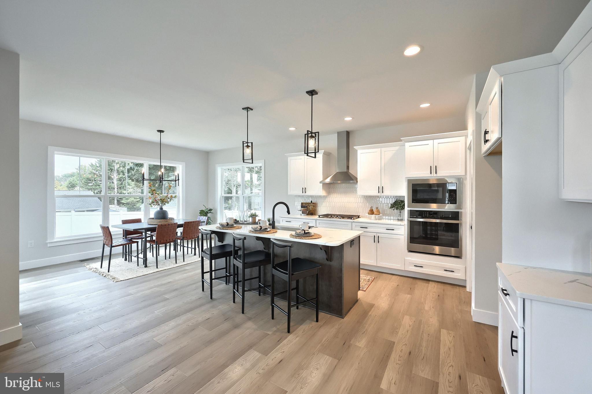 WALTON HILL - Residential