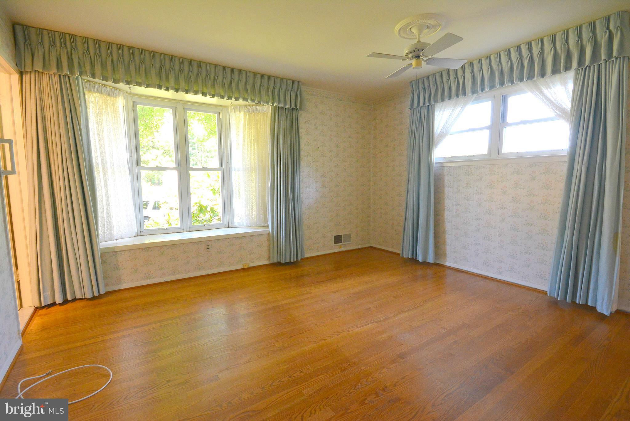 NORTH SPRINGFIELD - Residential