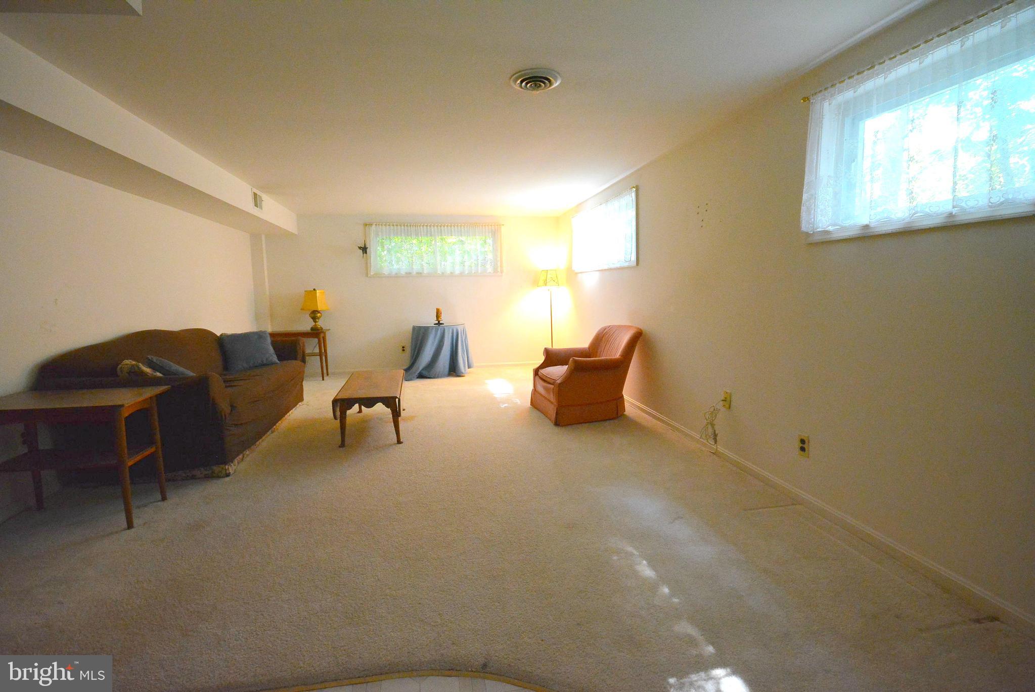 NORTH SPRINGFIELD - Residential