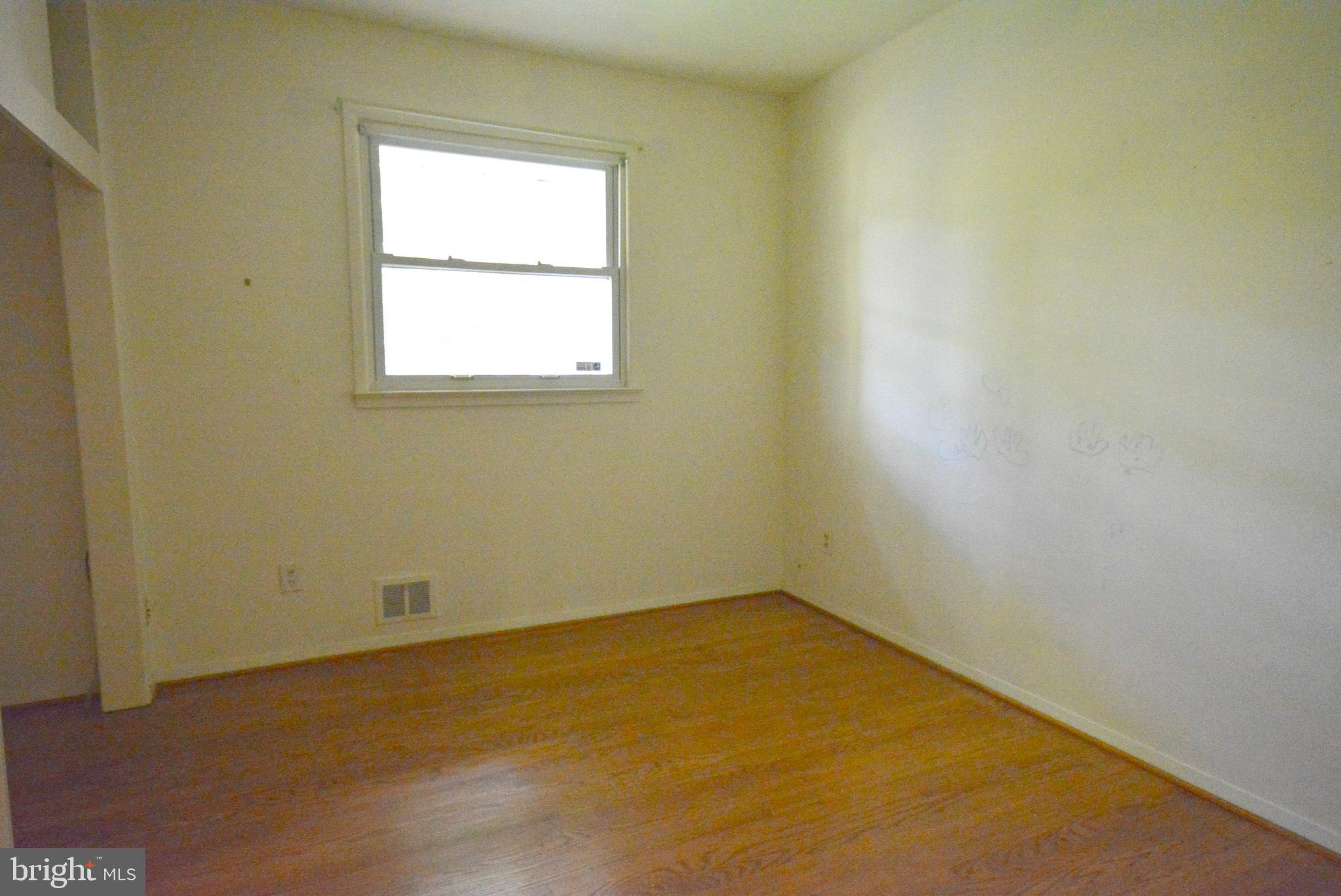 NORTH SPRINGFIELD - Residential