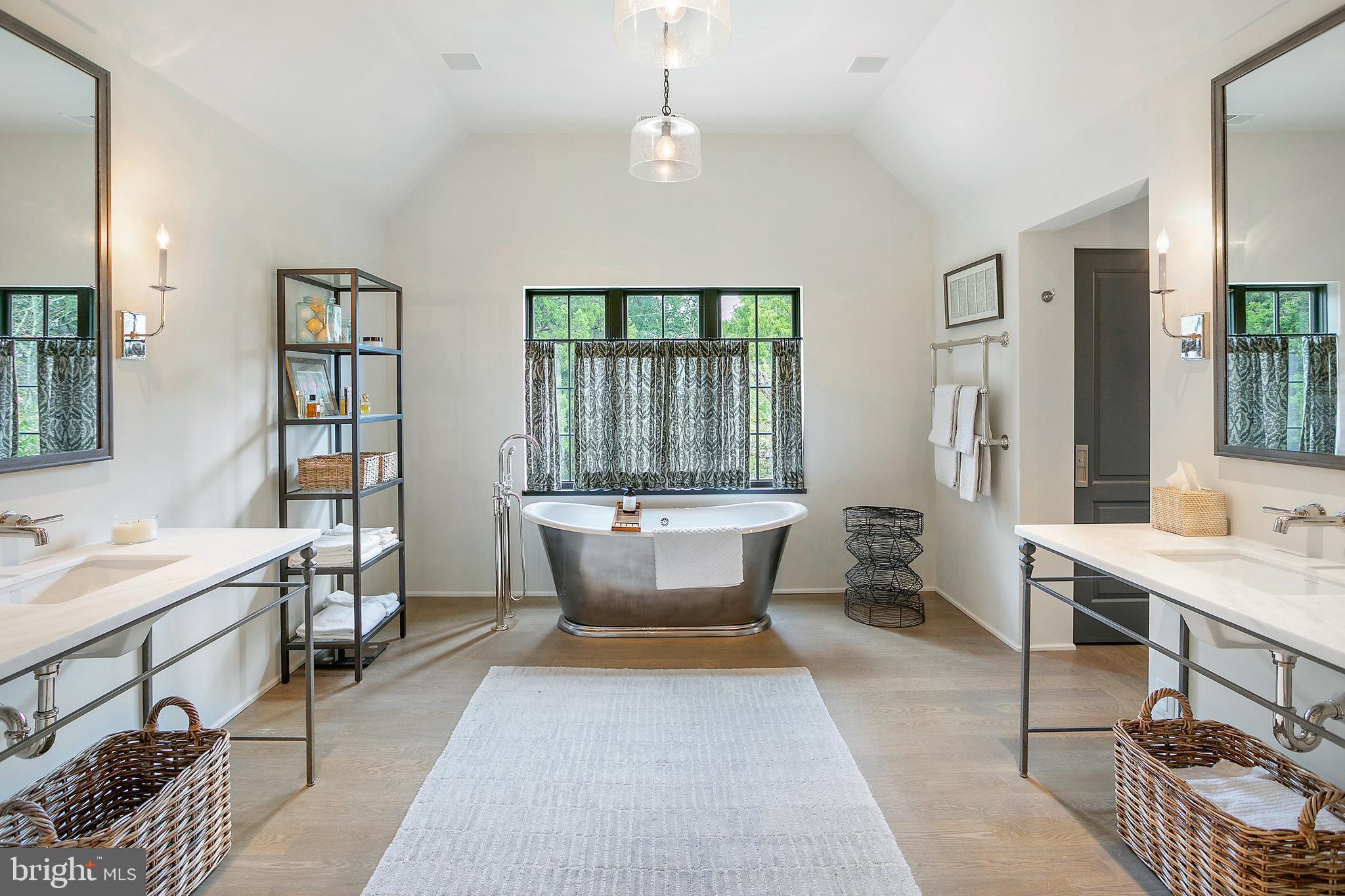 KENWOOD - Residential