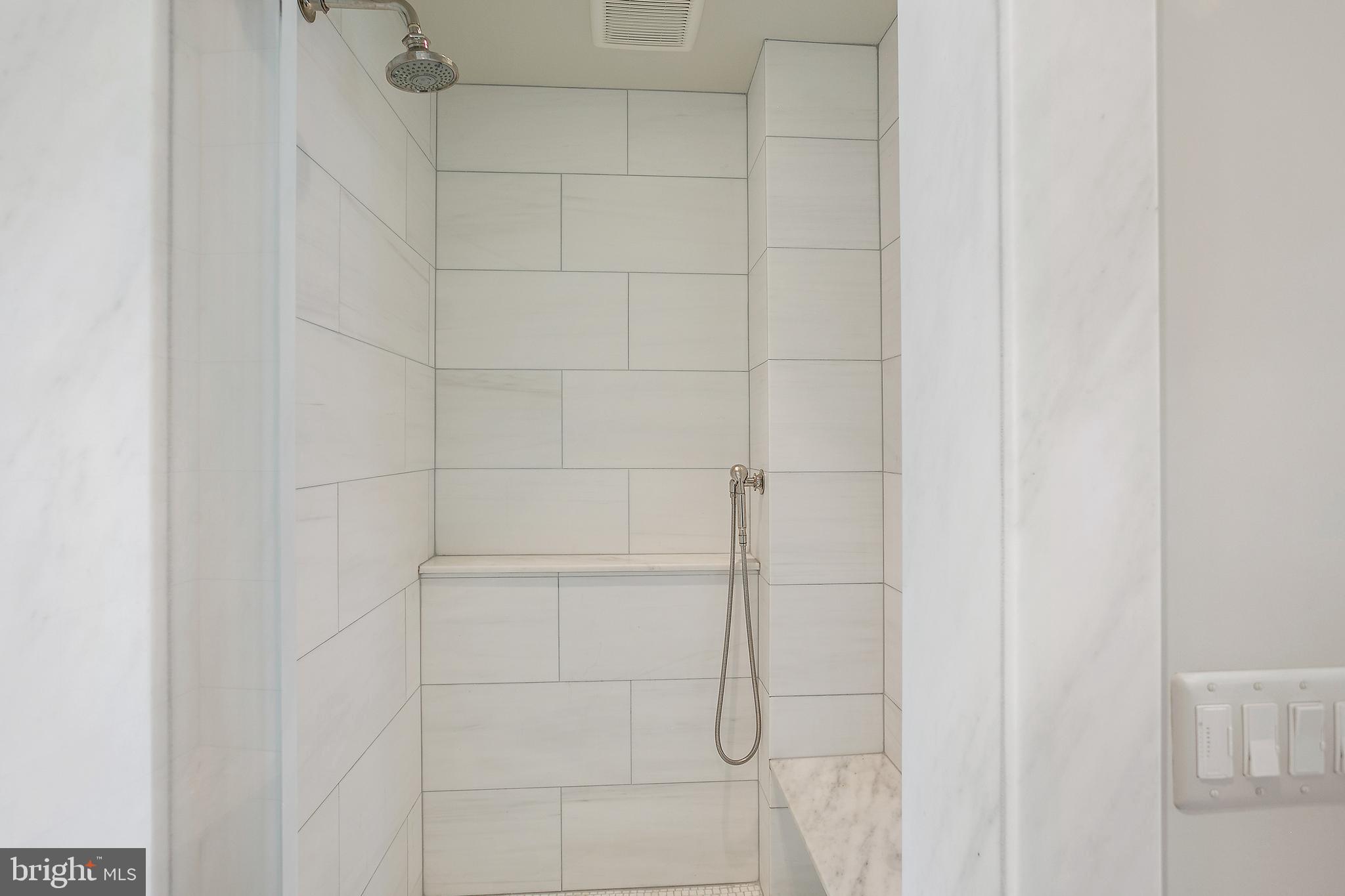 KENWOOD - Residential