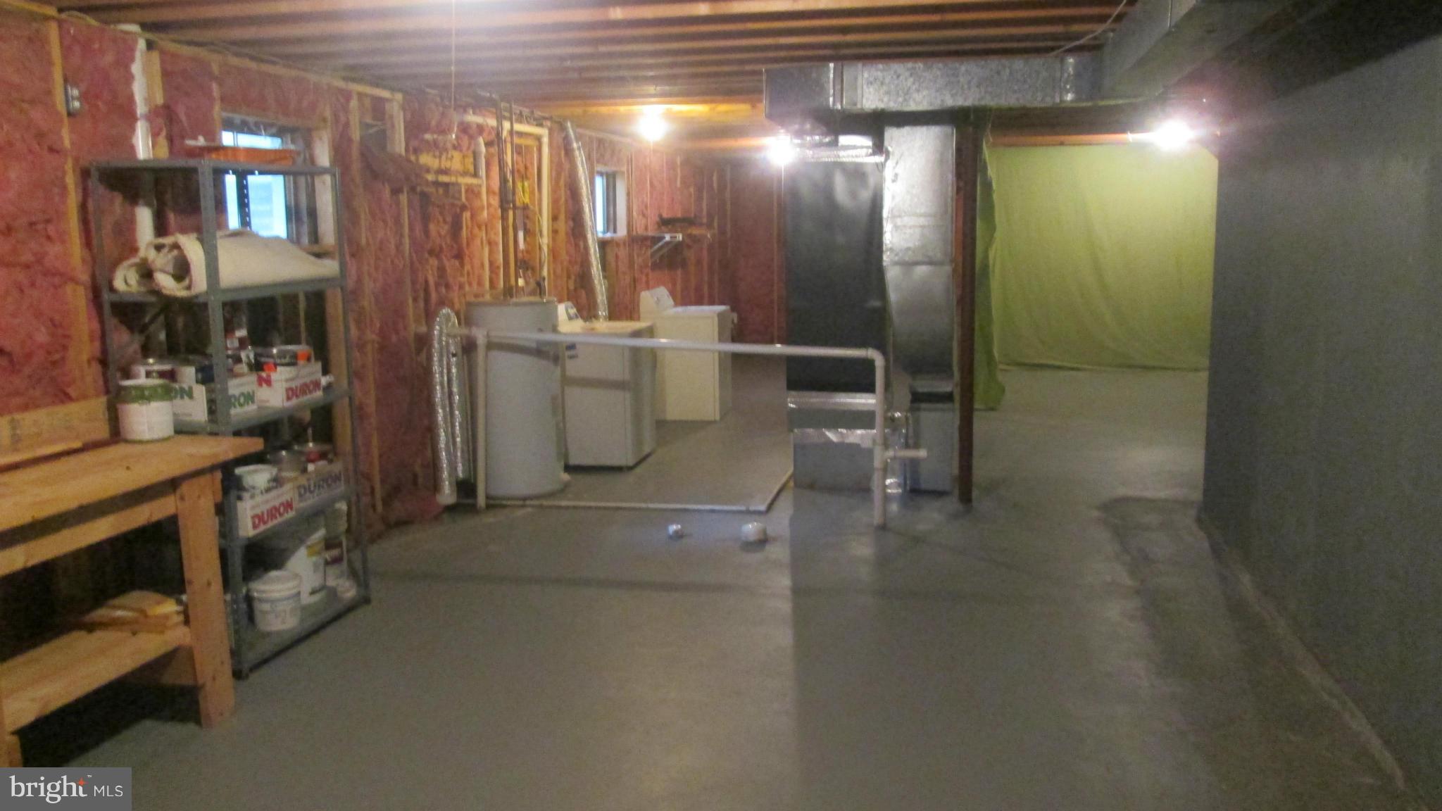 LITTLE ROCKY RUN - Residential Lease