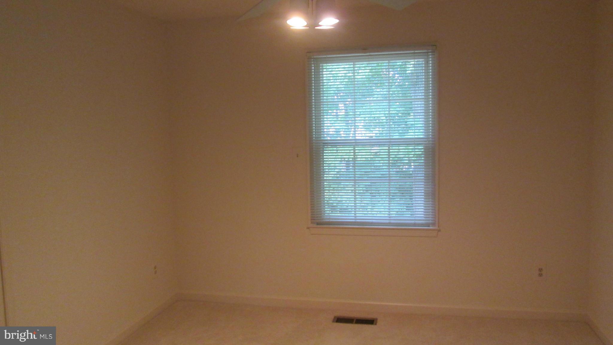 LITTLE ROCKY RUN - Residential Lease