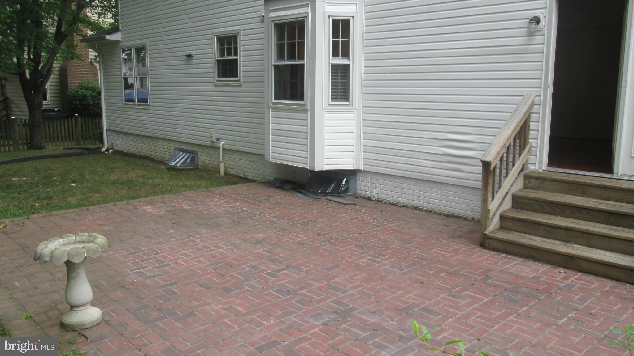 LITTLE ROCKY RUN - Residential Lease