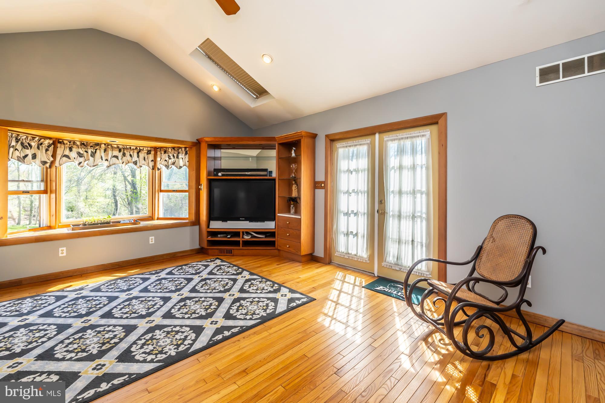 SPRINGFIELD - Residential