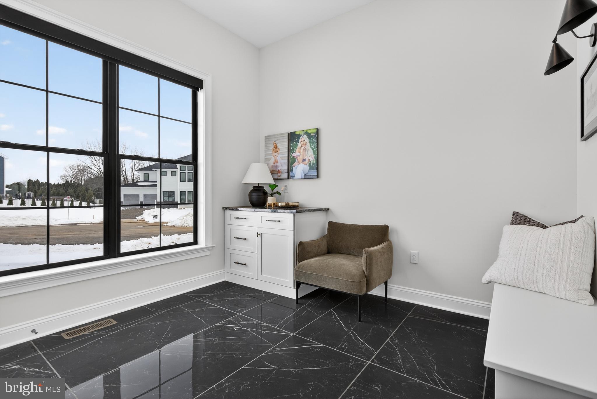 HAYDN MANOR - Residential