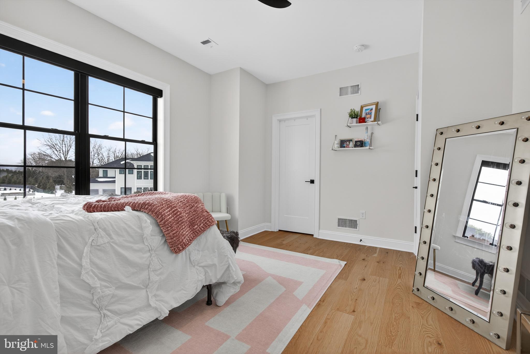 HAYDN MANOR - Residential