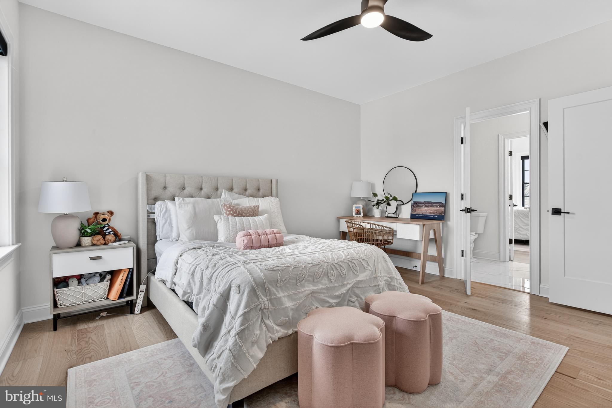 HAYDN MANOR - Residential