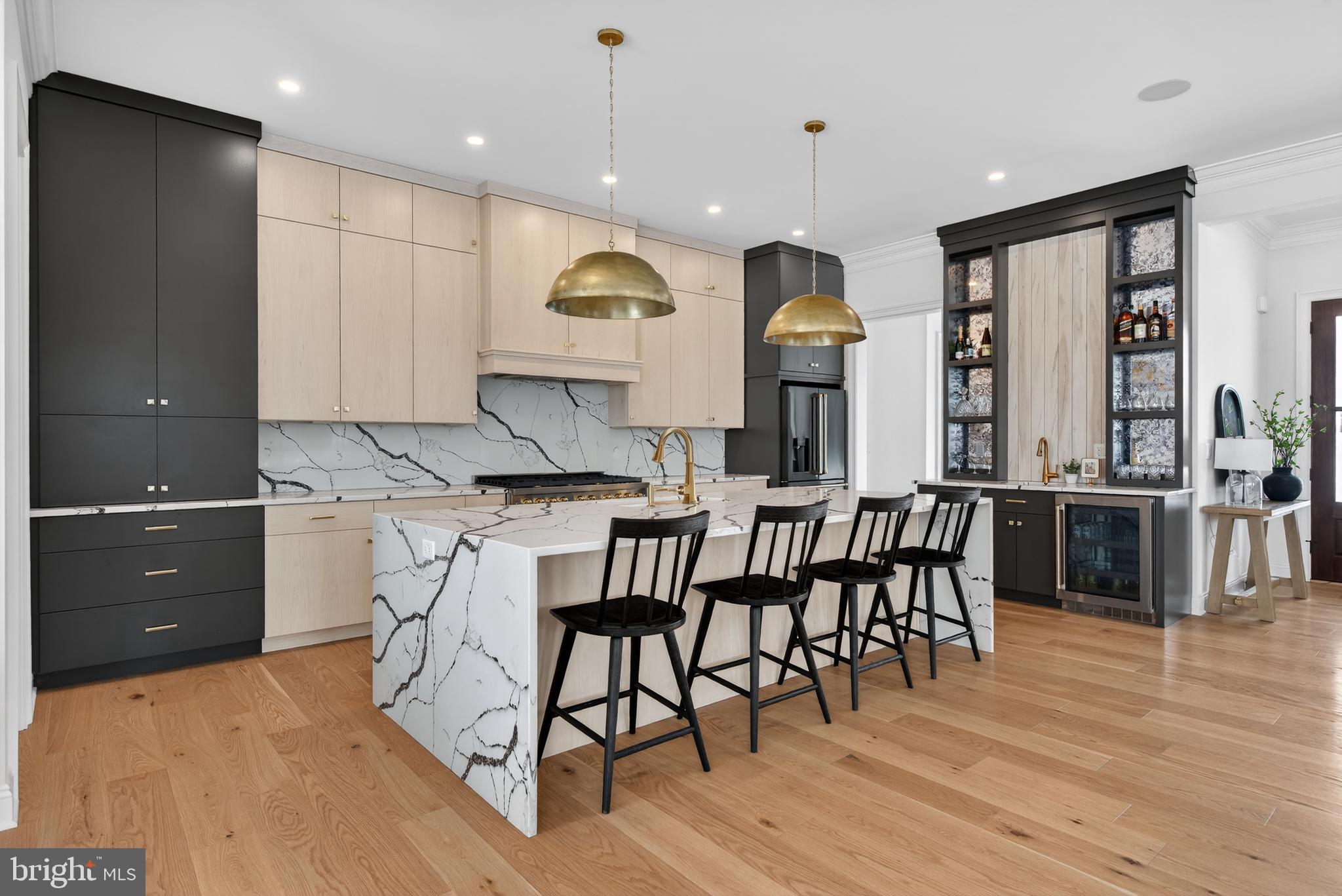 HAYDN MANOR - Residential