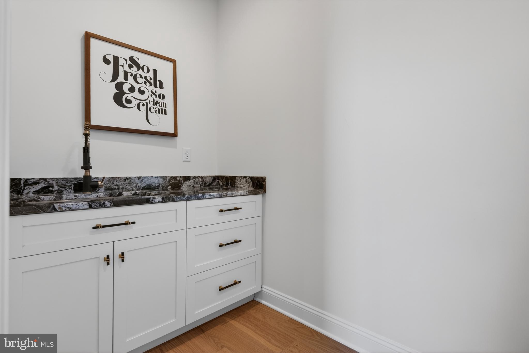 HAYDN MANOR - Residential