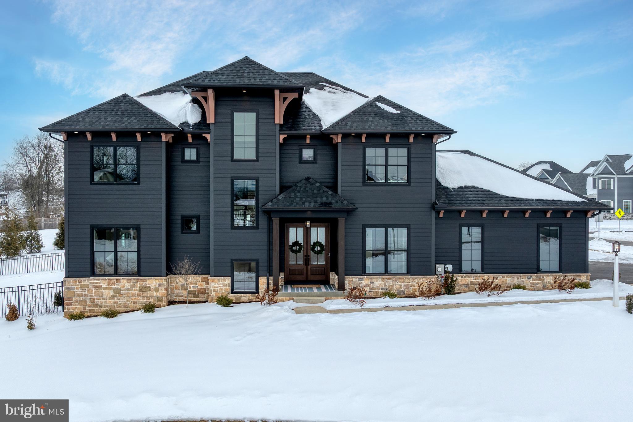 HAYDN MANOR - Residential