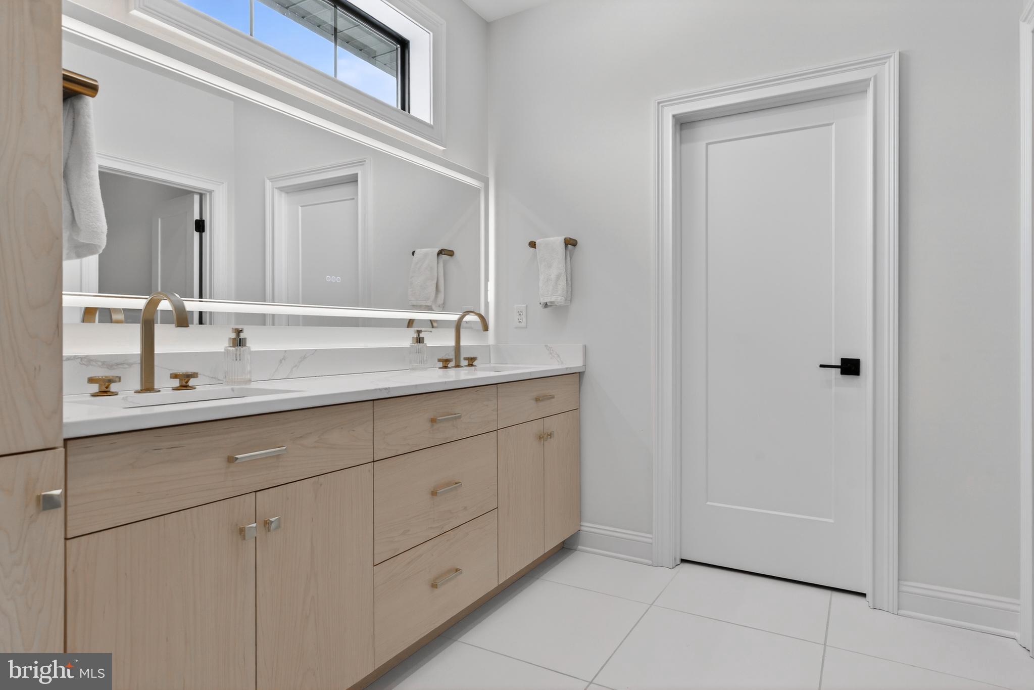 HAYDN MANOR - Residential