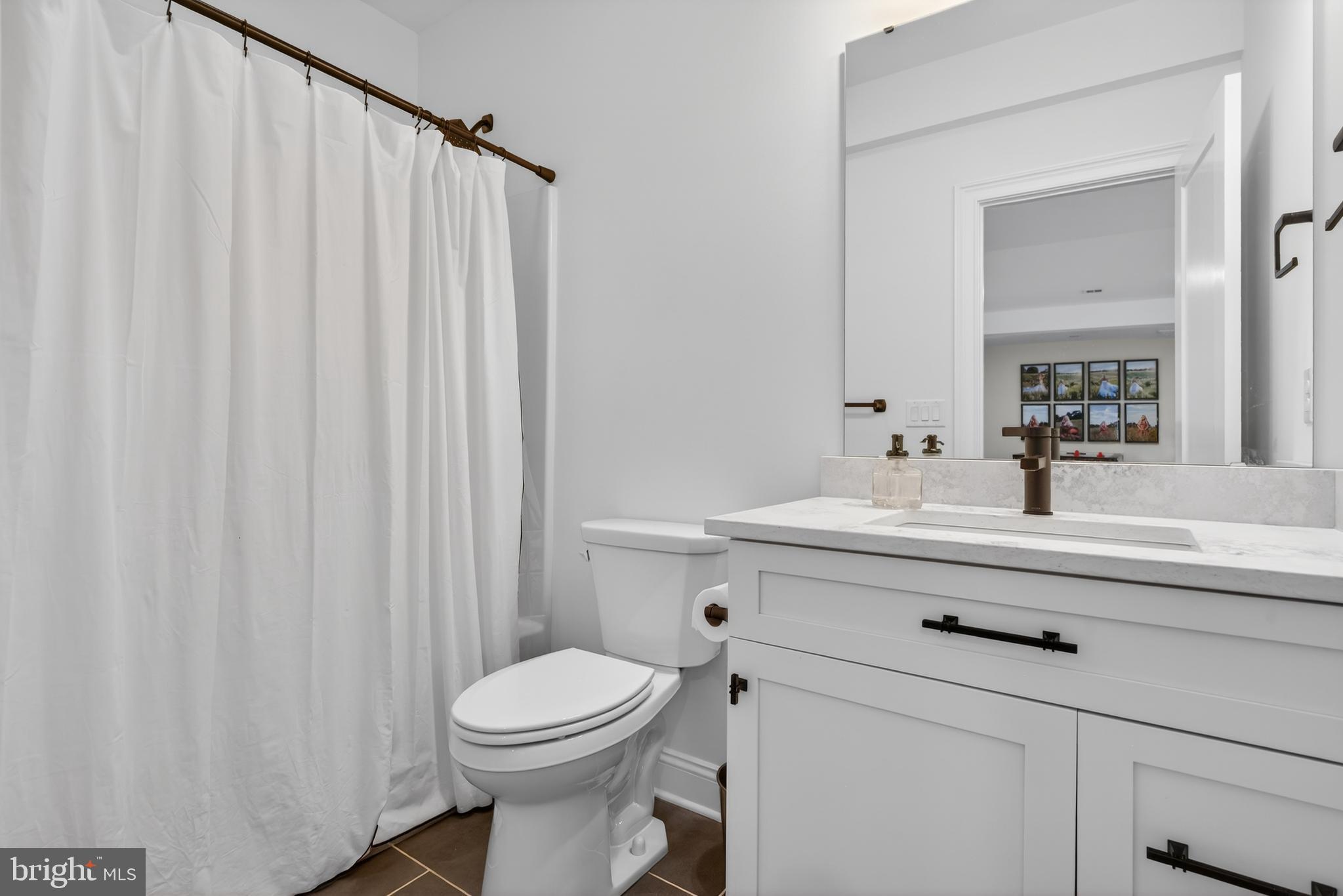 HAYDN MANOR - Residential