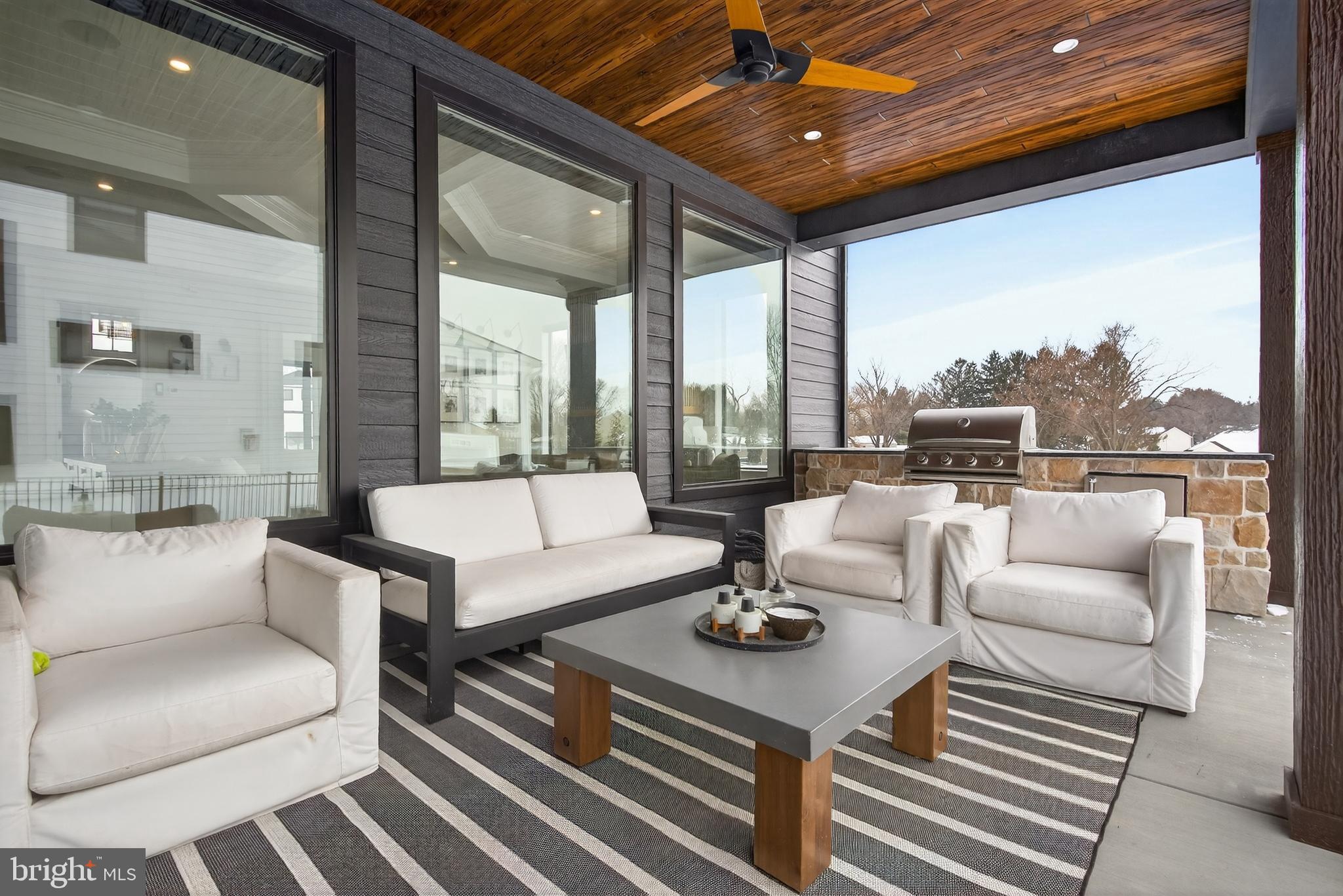 HAYDN MANOR - Residential