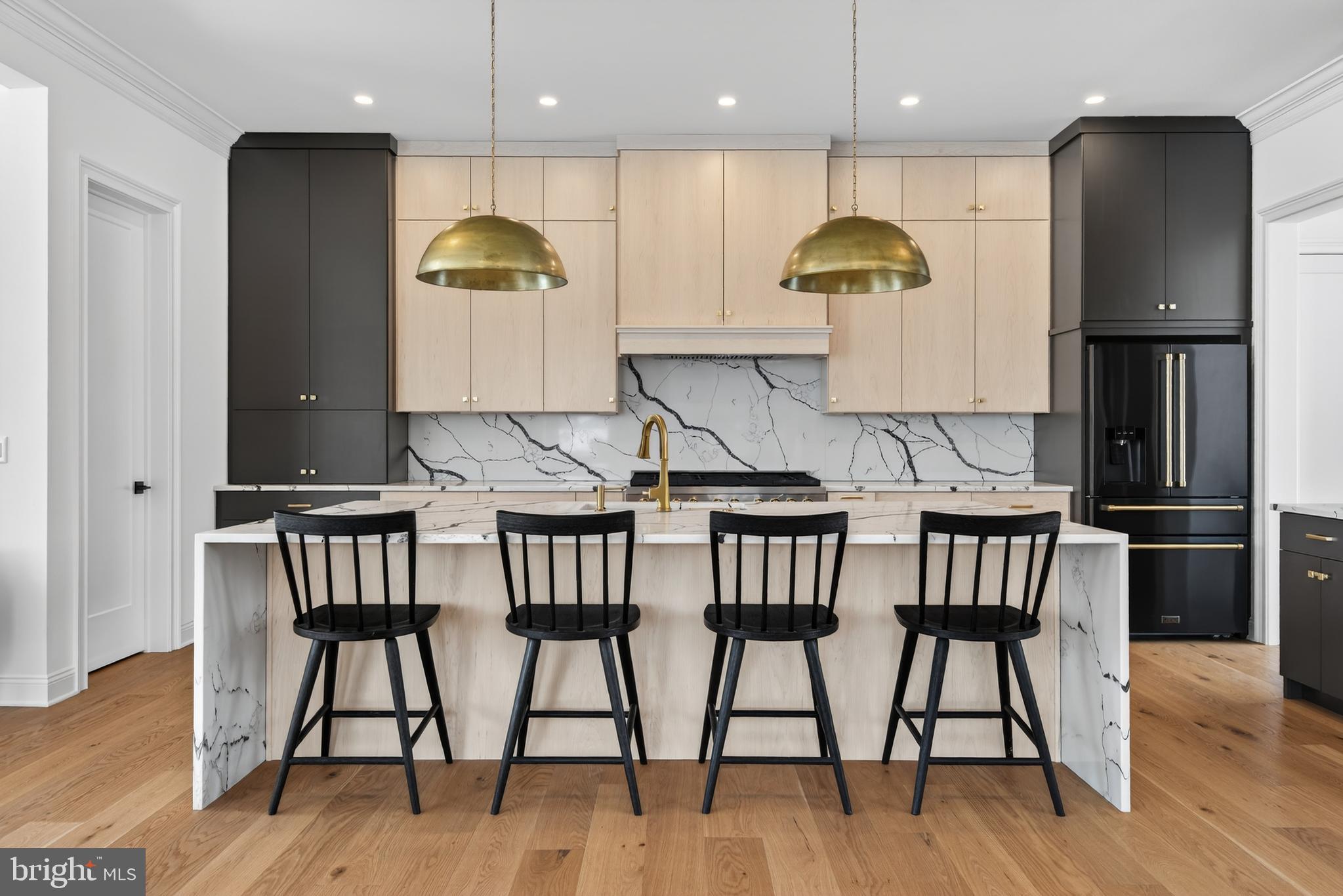 HAYDN MANOR - Residential