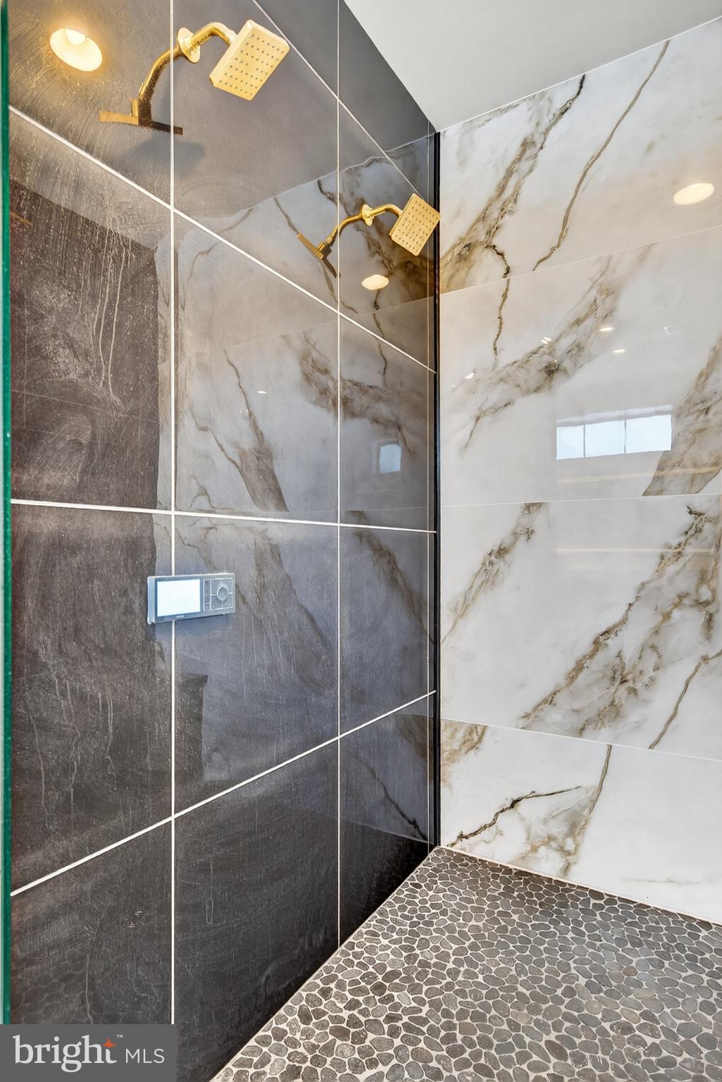 HAYDN MANOR - Residential