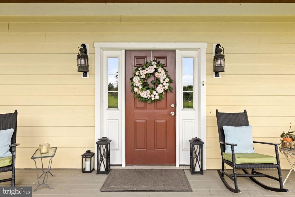 Photo of 6437 John S Mosby Highway, MIDDLEBURG, VA 20117 (MLS # VAFQ2018402)