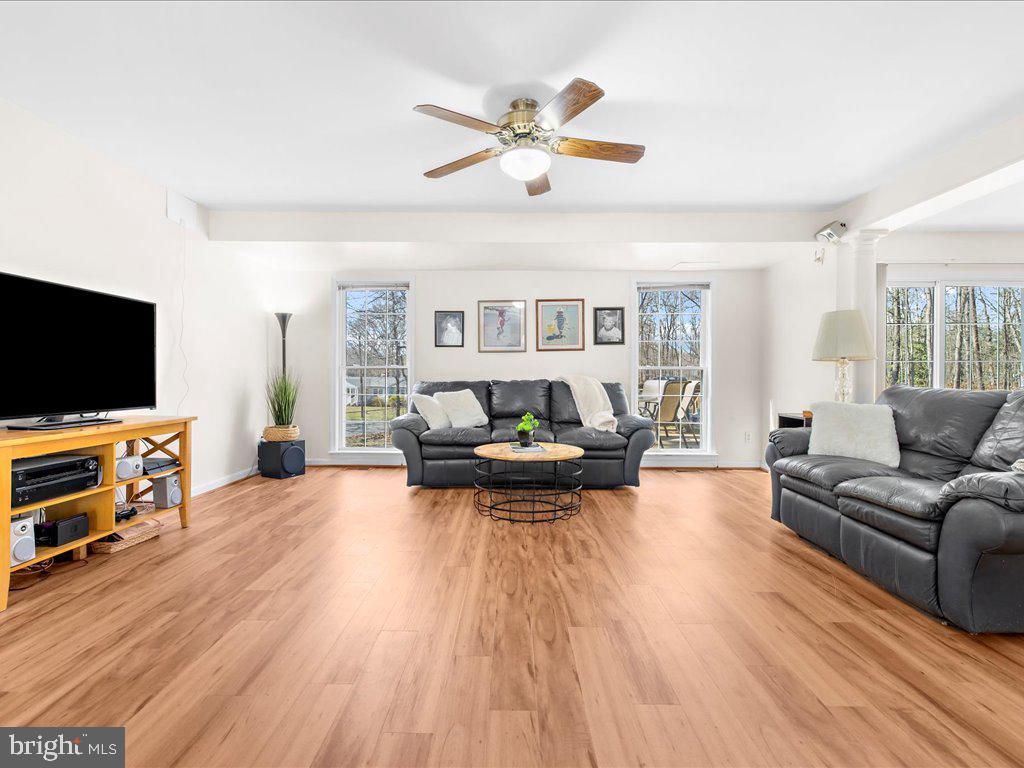 RIDING WOODS - Residential