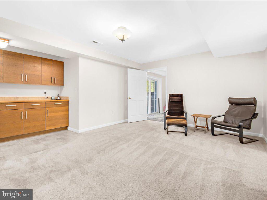 RIDING WOODS - Residential