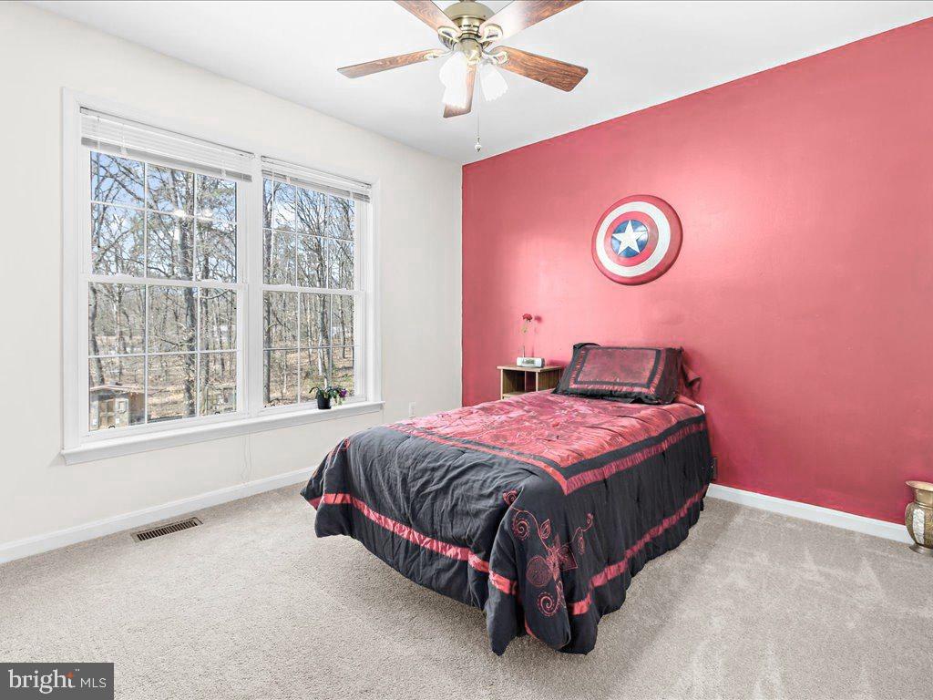 RIDING WOODS - Residential